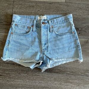 Madewell Relaxed Denim Shorts Medium wash Size 25